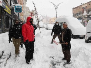 Hakkari’de Okullar Tatil Edildi