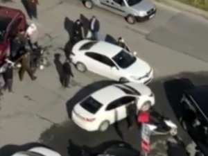 Önce Tartıştı Sonra Motosiklete Çarpıp Böyle Kaçtı