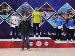 Güreş Grup Müsabakaları Sona Erdi