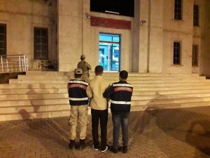 16 Yıldır Aranan Katil Zanlısı Yatak Odasında Gizli Bölmede Yakalandı