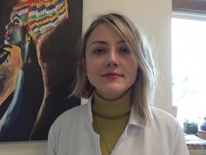 Yünlü Kıyafetler Ciltte Kaşıntıya Sebep Oluyor