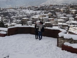 Kar Safranbolu’ya Ayrı Bir Güzellik Katıyor
