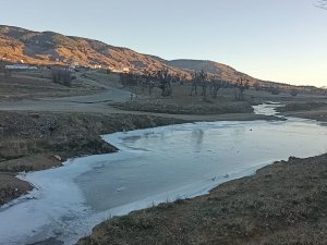 Adıyaman’da Dereler Buz Tuttu