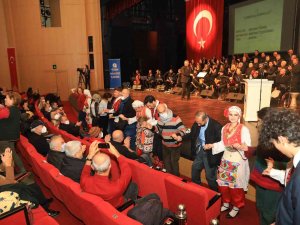 Türkü Türkü Türkiye’m Konseri Sanatseverlerle Buluştu