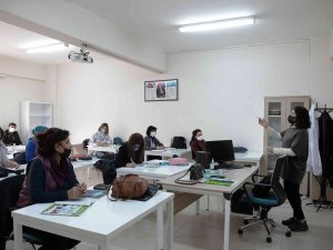 Osmek’ten İ̇ngilizce Kursu