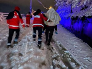 Sağlık Ekipleri 6 Yaşındaki Çocuk İçin Seferber Oldu