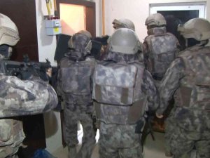 Bursa’da Şafak Vakti Uyuşturucu Operasyonu: 35 Gözaltı