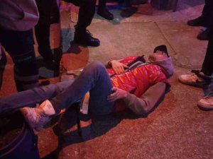 Bursa’da Gençlerin Kız Kavgasında Bıçaklar Konuştu: 4 Yaralı