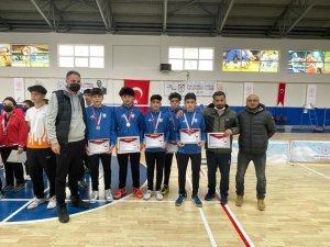 Teknik Lise Öğrencileri Adını Türkiye Yarı Finaline Yazdırdı