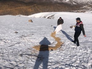 3 Bin Rakımlı Mereto Dağına Yaban Hayatı İçin 1 Ton Yem Bırakıldı