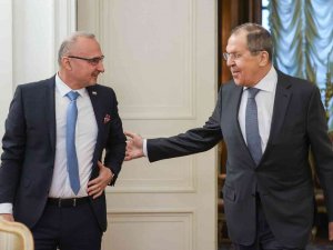 Rusya Dışişleri Bakanı Lavrov: "Kiev Yönetiminin Yükümlü Olduğu Minsk Anlaşması Var"