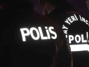İ̇ki Gündür Haber Alınamıyordu, Evinde Ölü Bulundu