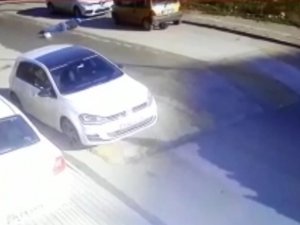 Bursa’da Görünmez Kaza Güvenlik Kamerasında