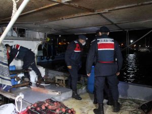 İ̇zmir’de Dev Uyuşturucu Operasyonu: 11 İlçede Eş Zamanlı Şafak Baskını