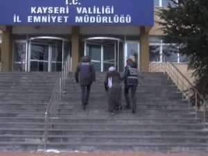 Kayseri’de Fetö Operasyonu: 8 Gözaltı