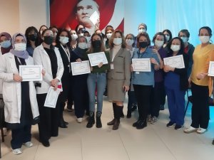 Nazilli’de 65 Sağlık Personeline Anne Sütü Eğitimi Verildi