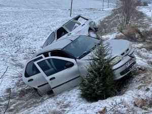 Gizli Buzlanma Kazaya Neden Oldu; 1 Ölü, 2 Yaralı