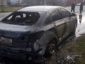 Otomobilin Alev Alev Yandığı Anlar Kamerada