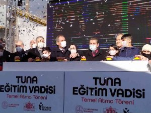 Bakan Özer’den Öğretmenlere “Ev Ödevi” Çağrısı