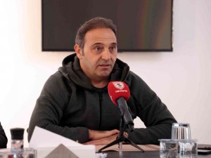 Fuat Çapa: “Elimizdeki Kadro İle İlk 4 Sıra İçerisinde Oluruz”