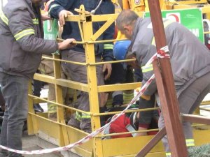 Kadıköy’de 25 Metreden Metro İnşaatına Düşen İşçi Ağır Yaralandı