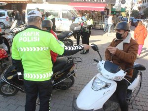 Salihli’de Trafik Ekiplerinden Motosiklet Uygulaması