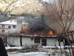 Ankara’da Çıkan Yangın Korkuttu