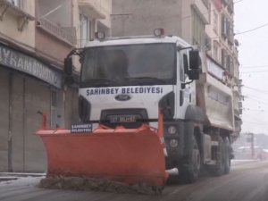 Şahinbey’de Kardan Kapanan Yollara Anında Müdahale