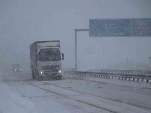 Kemikli Rampalarında Etkili Olan Kar, Trafiği Olumsuz Etkiledi