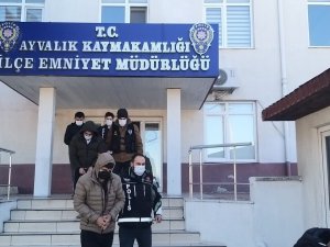 Ayvalık’ta Polis Uyuşturucu Satıcılarına Geçit Vermiyor