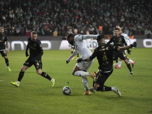 Spor Toto Süper Lig: Konyaspor: 0 - Adana Demirspor: 0 (İ̇lk Yarı)