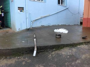 Ocakta Unutulan Yemek Tutuştu, Panik Yapan Komşular Ekipleri Alarme Geçirdi