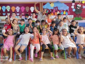 Üreten Bir Nesil Yetiştirmek İçin Dünya Öğretmenleri El Ele Verdi