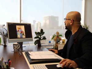 Karın Ağrısı Ve Şişkinlik Şikâyetiyle Hastaneye Gitti, Gerçeği Öğrenince Şoke Oldu