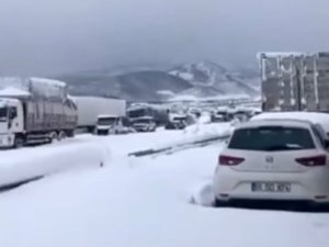 Tag Otoyolu Osmaniye Bölümünde Ulaşıma Kar Engeli