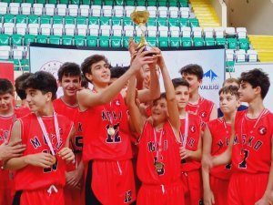 Macide Gazioğlu Kükürtlü Ortaokulu Basketbolda İl Şampiyonu Oldu