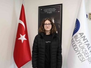 Satranç Turnuvasının Birincisi Antalya’dan