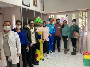 Üniversiteliler Özel Eğitimli Çocukların Neşesi Oldu