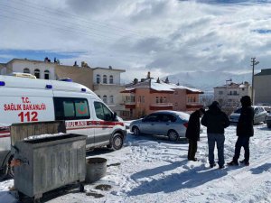 Balkondan Giren Komşuları Acı Manzarayla Karşılaştı