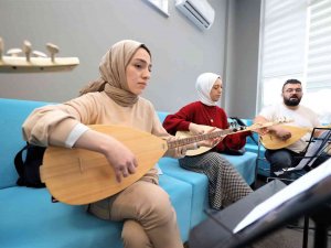 Başiskele Müzik Okulları’nda Eğitim Devam Ediyor