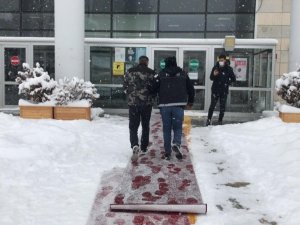 Uyuşturucu Madde Satarken Suçüstü Yakalandı