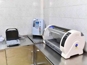 Kurtuluş Sokak Hayvanları Sağlık Merkezi’nin Tedavi Cihazları Yenilendi