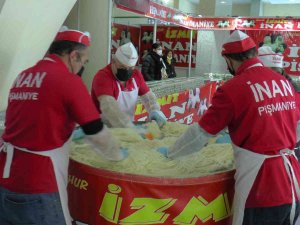 Yöresel Ürünler Fuarı Ziyaretçilerine Kapılarını Açtı