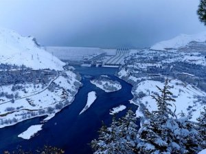 Vatandaşlar Kardan Adam Yaparken Hünerlerini Sergiledi