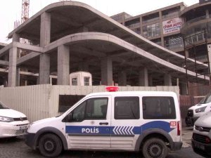 Esenyurt’ta Bir İnşaatta Erkek Cesedi Bulundu