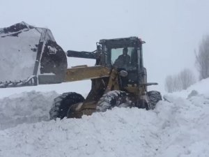Iğdır’da Kapanan 44 Köy Yolunu Açmak İçin Çalışmalar Sürüyor