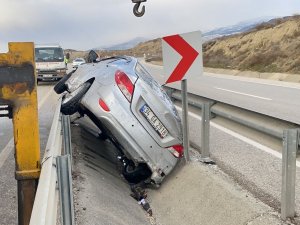 Cenazeye Giden 6 Kişilik Aile Ölümden Döndü