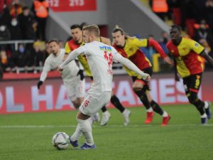 Spor Toto Süper Lig: Göztepe: 2 - Sivasspor: 1 (Maç Sonucu)