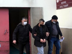 Mahkeme Çıkışı Bir Kişiyi Öldüren Şahıs Tutuklandı