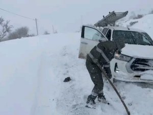 Dicle Elektrik Silvan Ekipleri Kardan Kurtulduktan Sonra Enerji İçin Harekete Geçti